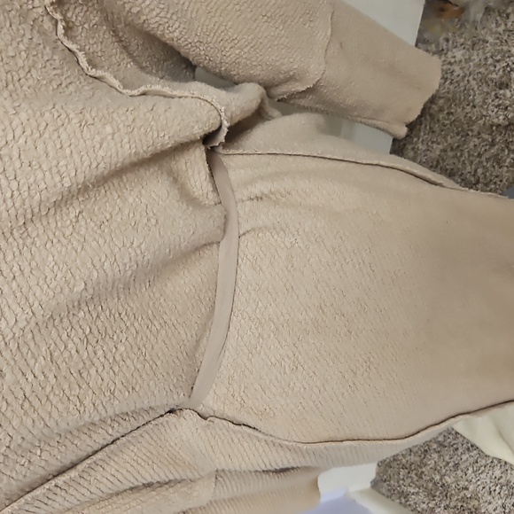 Free People Amazing Soft Sweater Jacket Pockets ! - Picture 6 of 9